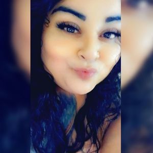 Meet your Posher, Cassandra